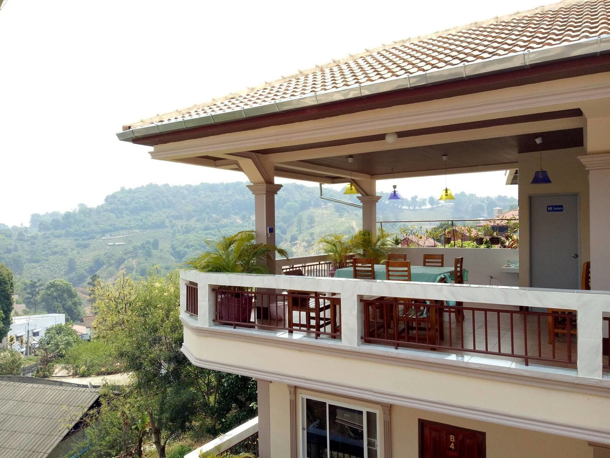 Happy House At Maesalong Hotel Chiang Rai Buitenkant foto