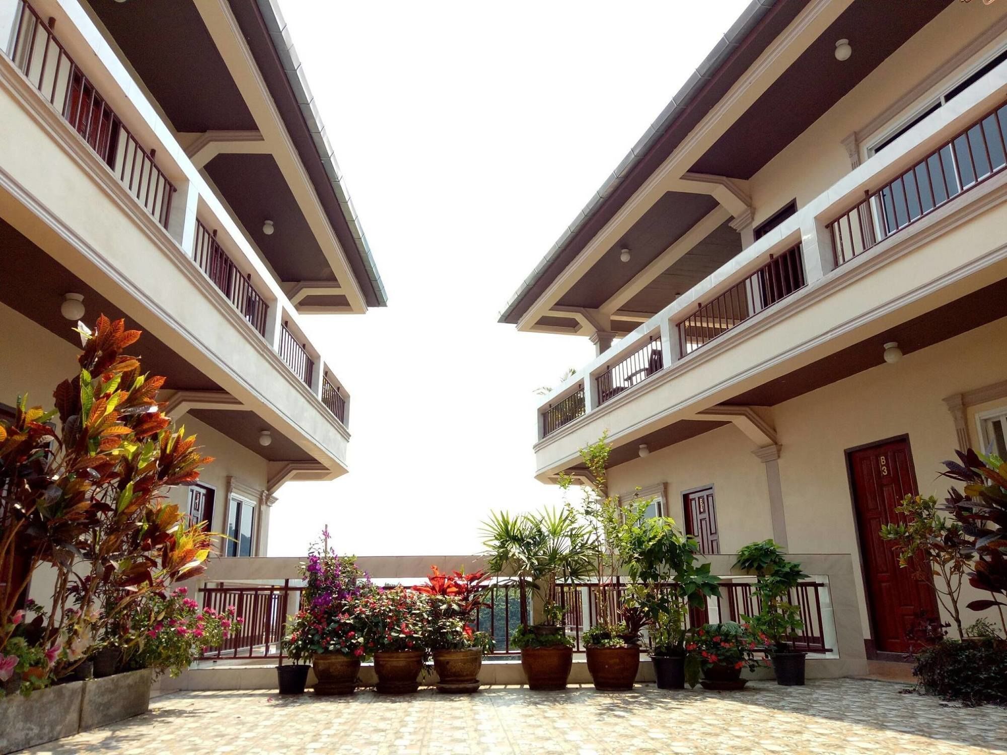 Happy House At Maesalong Hotel Chiang Rai Buitenkant foto